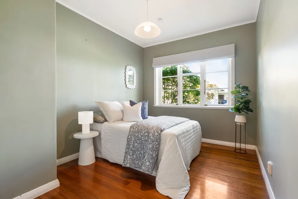 Photos of 76B Walmer Road
