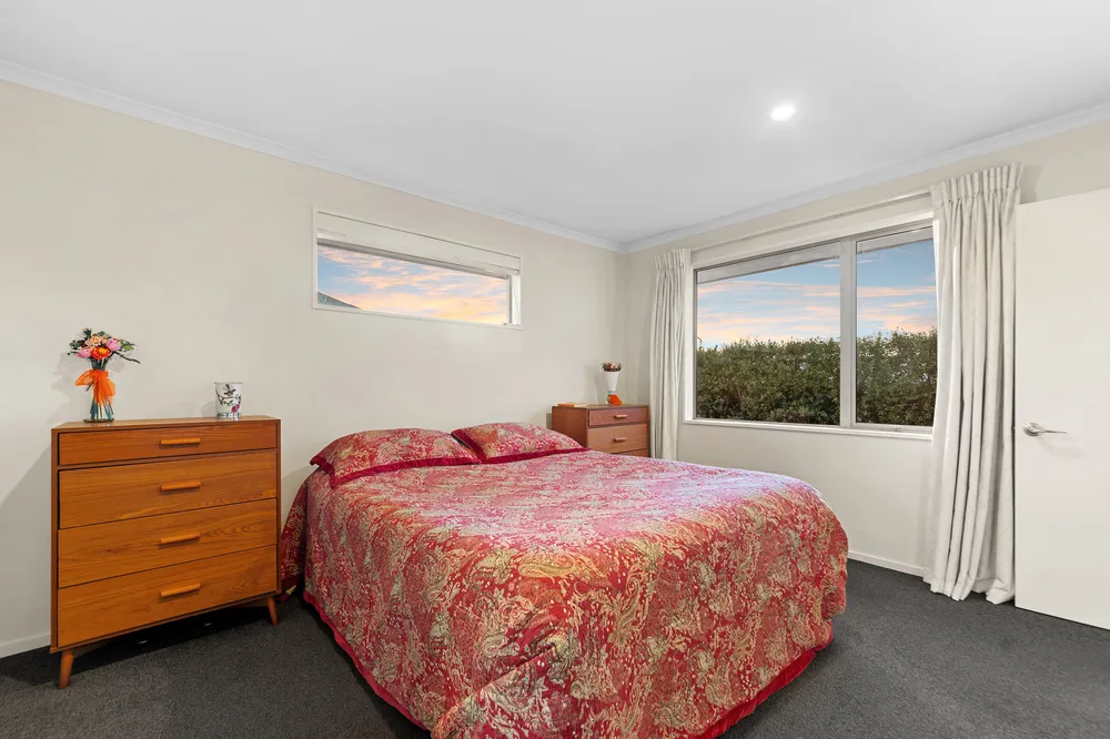 Photos of 423 Bower Avenue