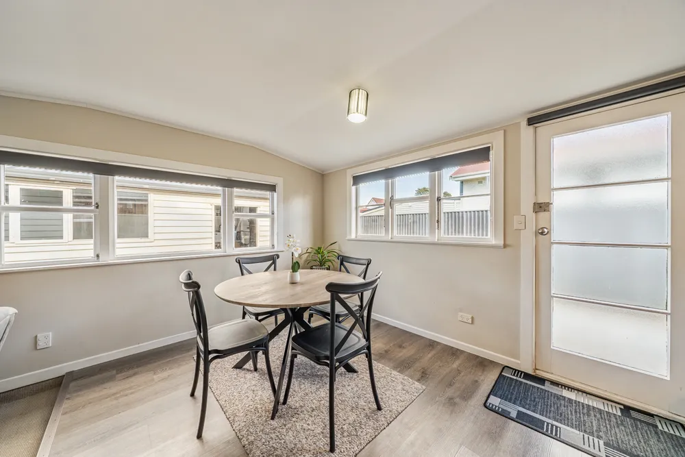 Photos of 784 Fergusson Drive