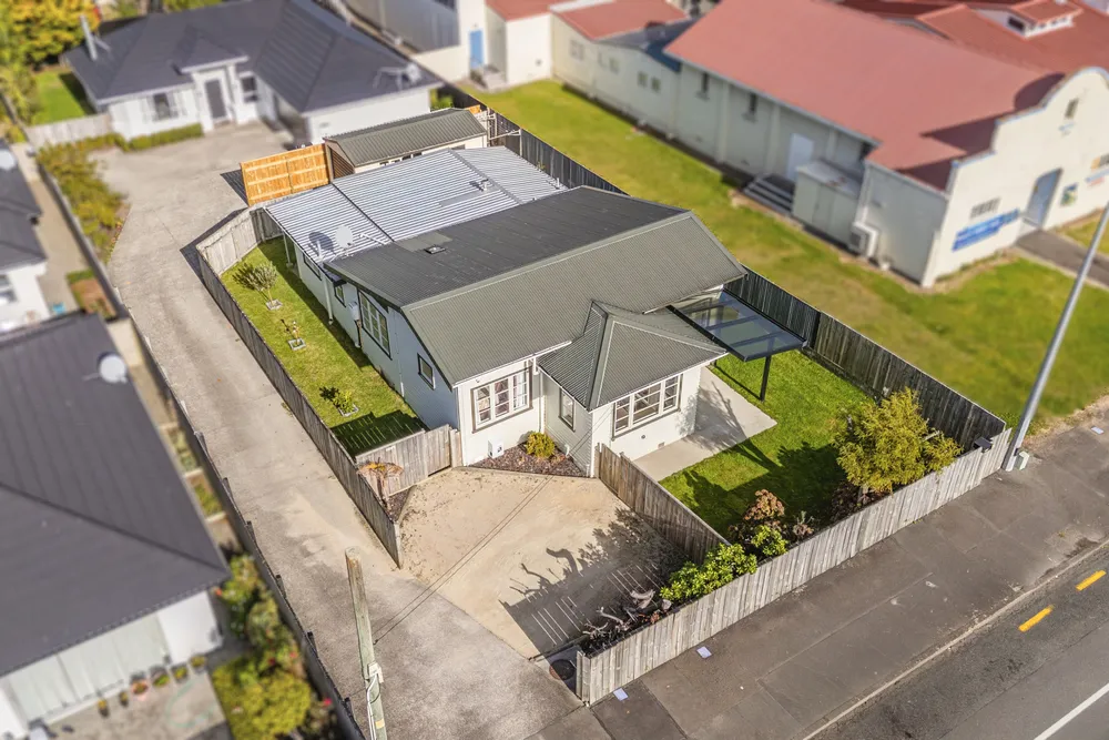 Photos of 784 Fergusson Drive