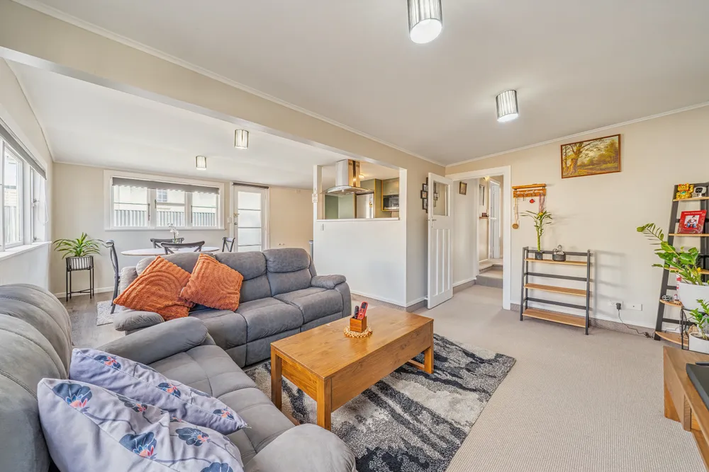 Photos of 784 Fergusson Drive