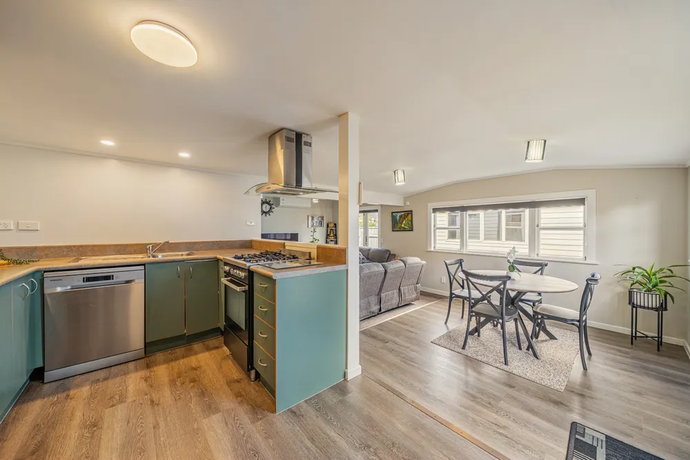 Photos of 784 Fergusson Drive