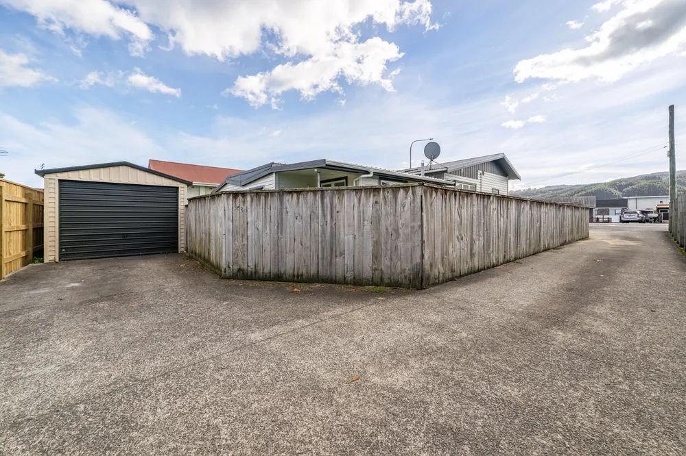 Photos of 784 Fergusson Drive