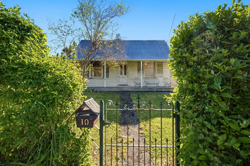 Photos of 10 Percy Street