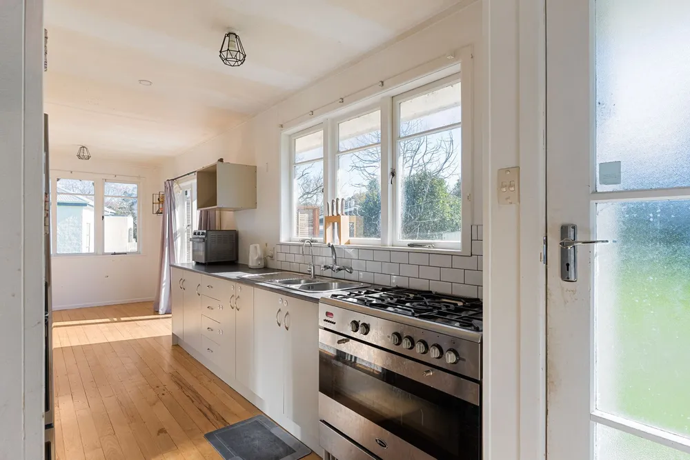 Photos of 12 Ropata Street