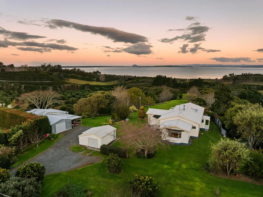 Photos of 258 Kauri Point Road