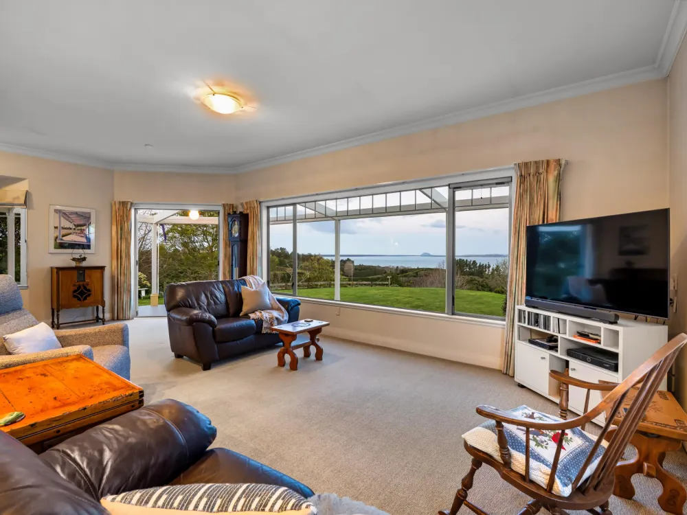 Photos of 258 Kauri Point Road