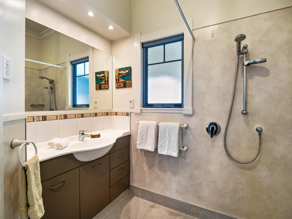 Photos of 258 Kauri Point Road