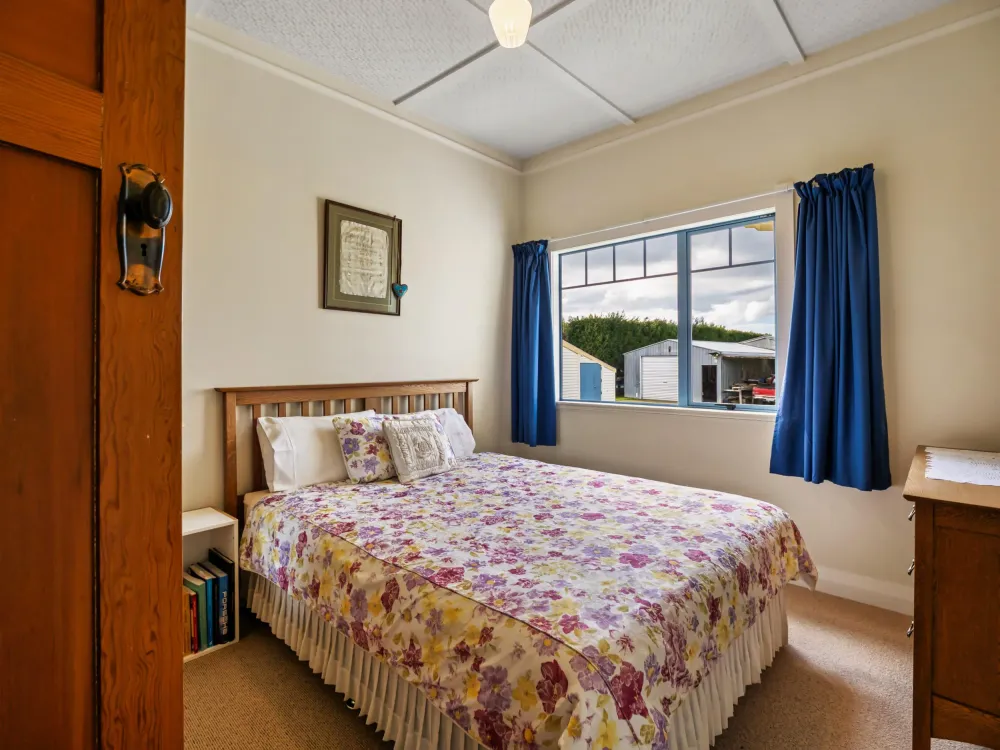 Photos of 258 Kauri Point Road