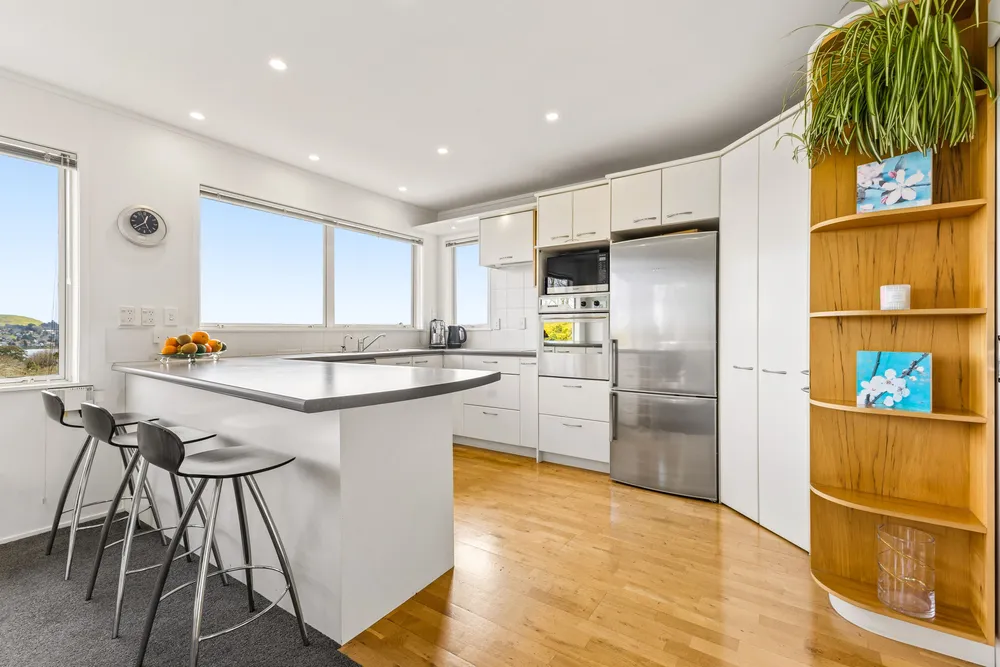 Photos of 33 Fordyce Avenue