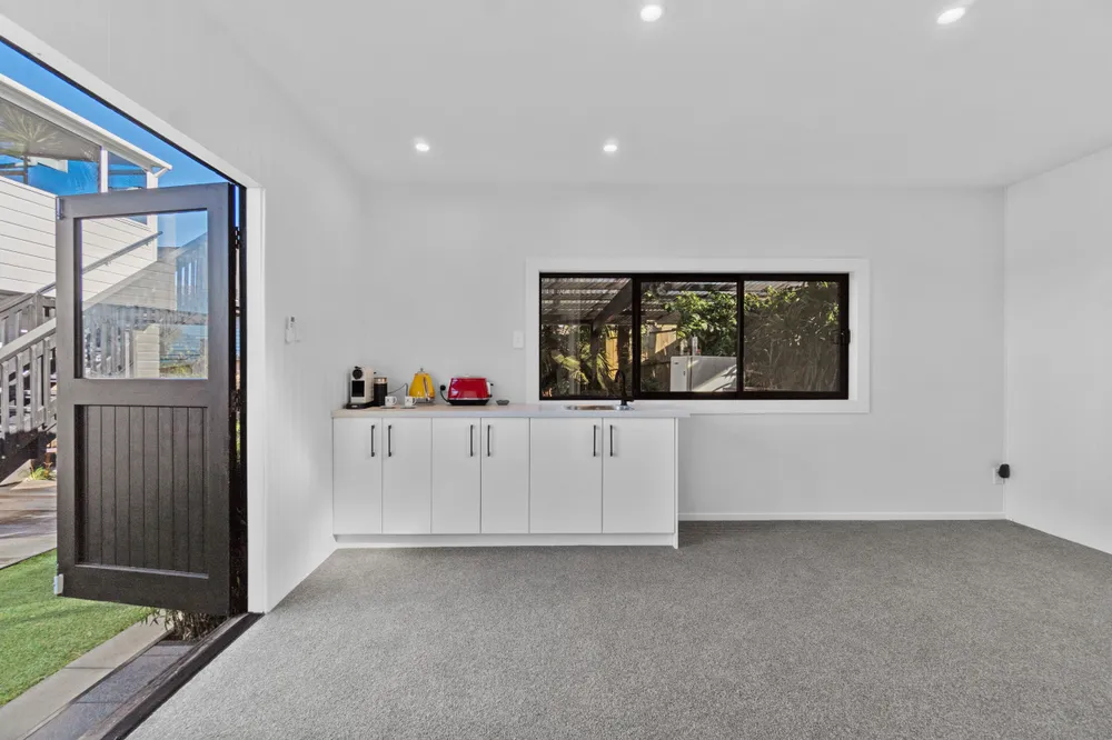 Photos of 10 Piccadilly Place