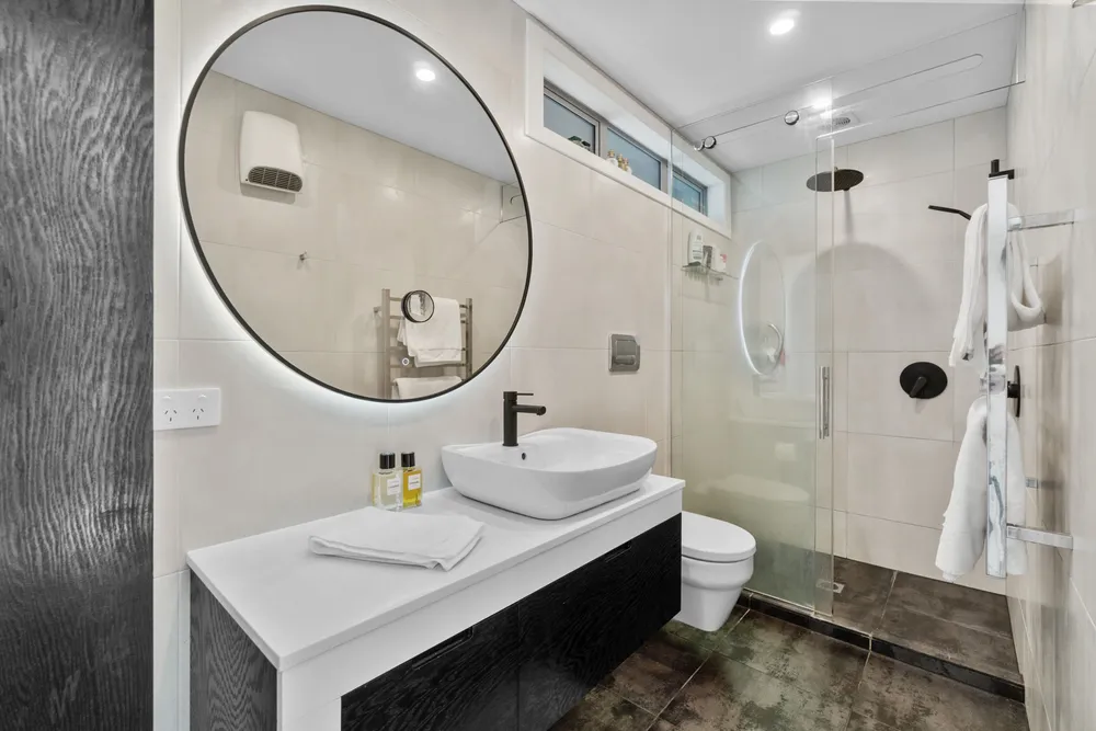 Photos of 10 Piccadilly Place