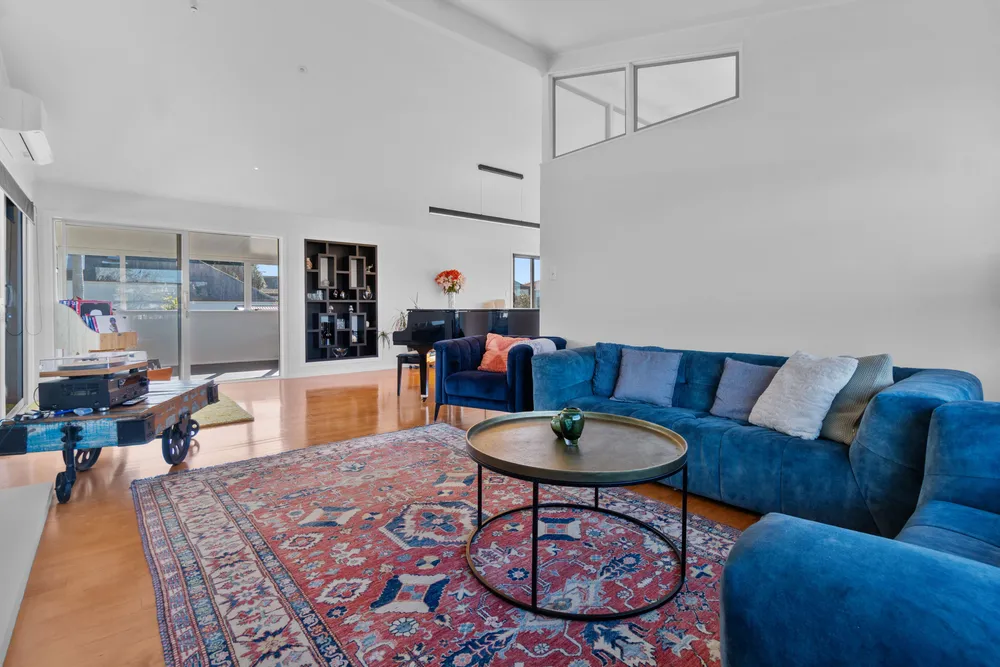 Photos of 10 Piccadilly Place