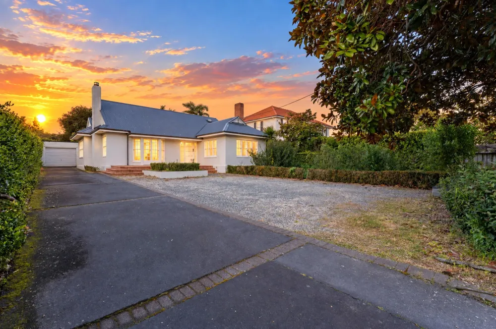 Photos of 232 Lake Road