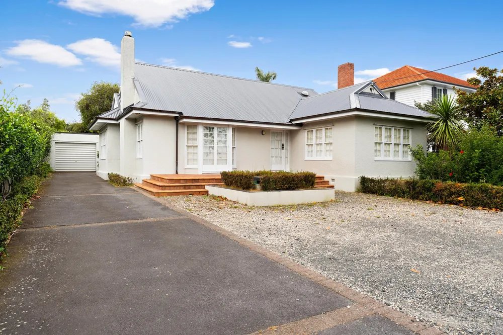 Photos of 232 Lake Road