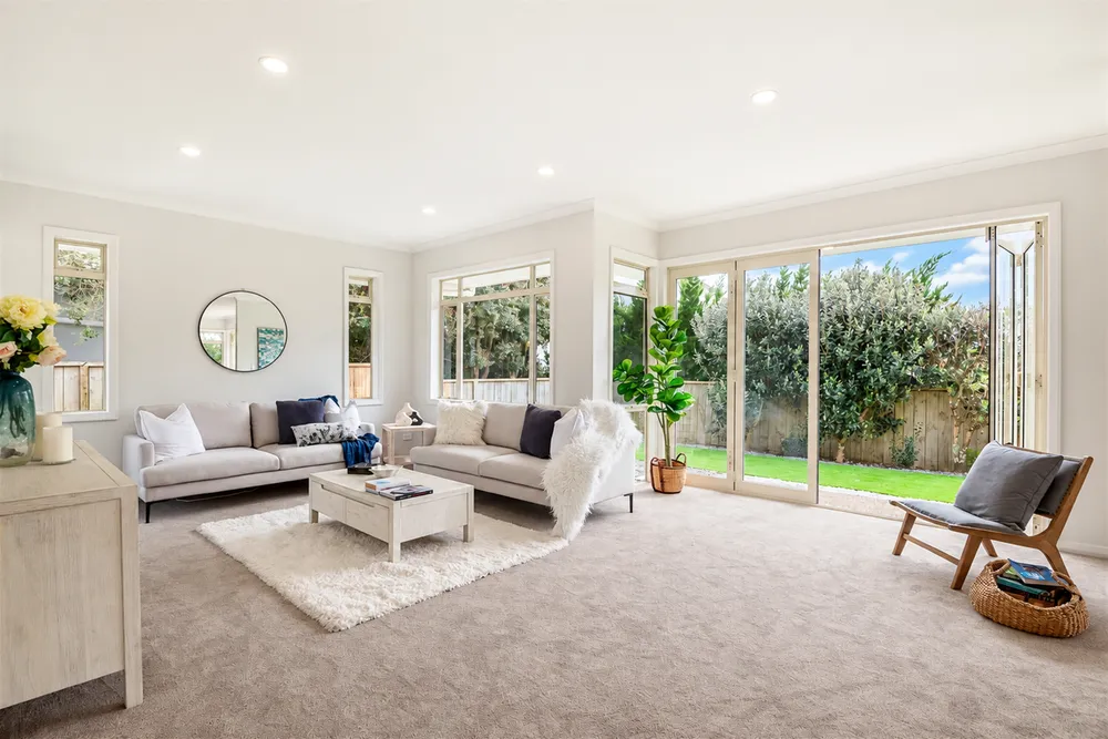Photos of 37 English Oak Drive
