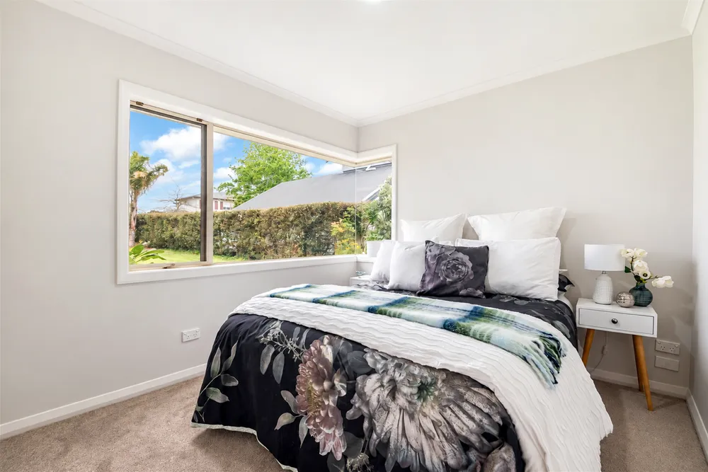 Photos of 37 English Oak Drive