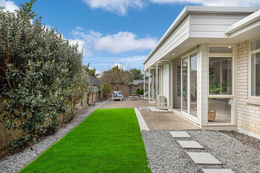 Photos of 37 English Oak Drive