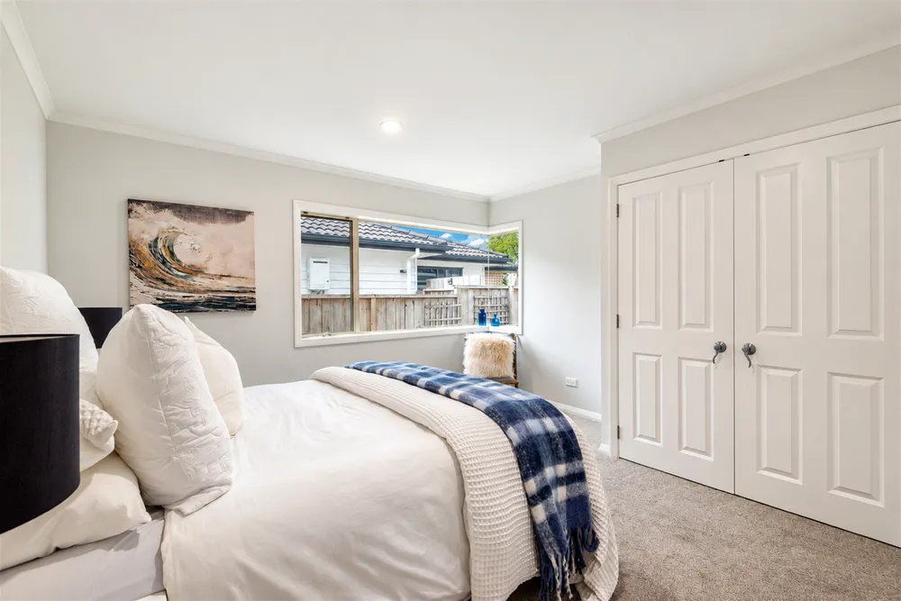 Photos of 37 English Oak Drive