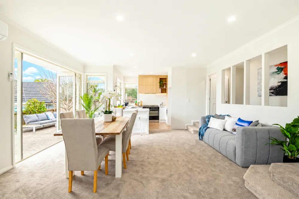 Photos of 37 English Oak Drive