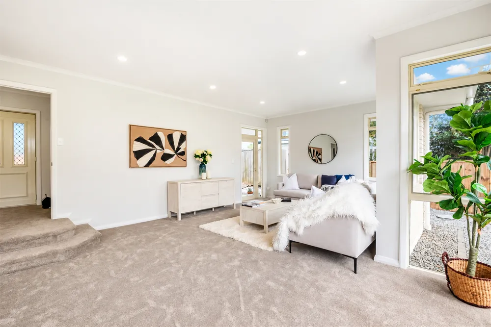 Photos of 37 English Oak Drive