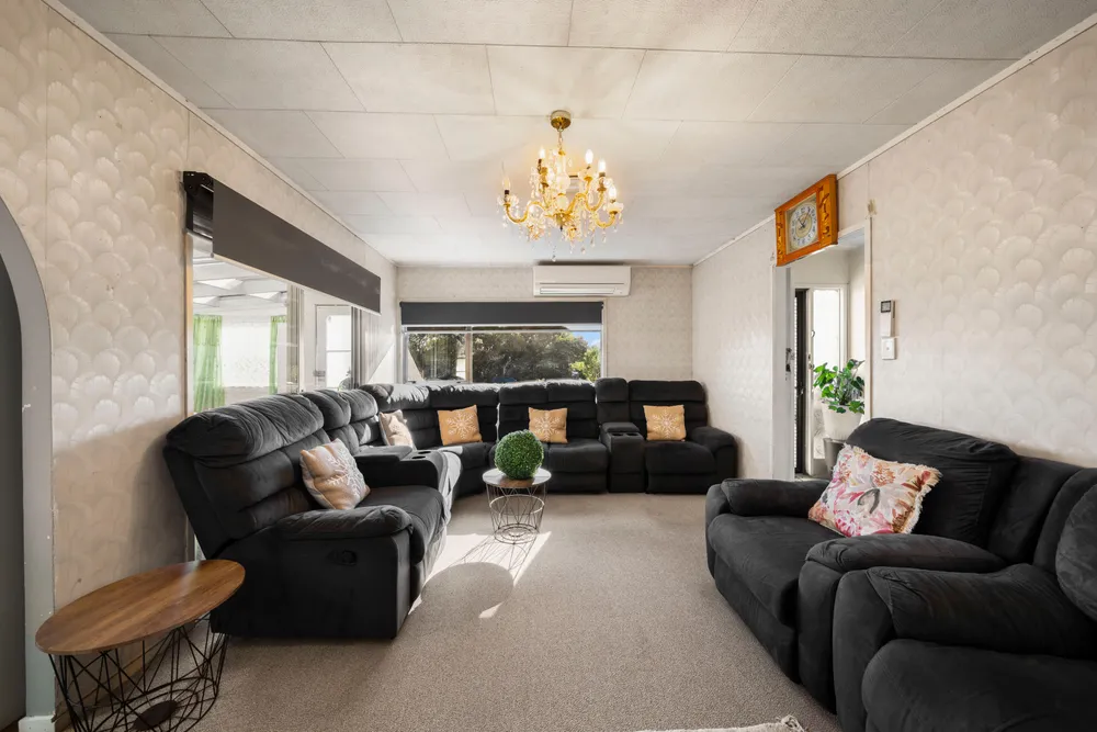 Photos of 55 Flat Bush Road
