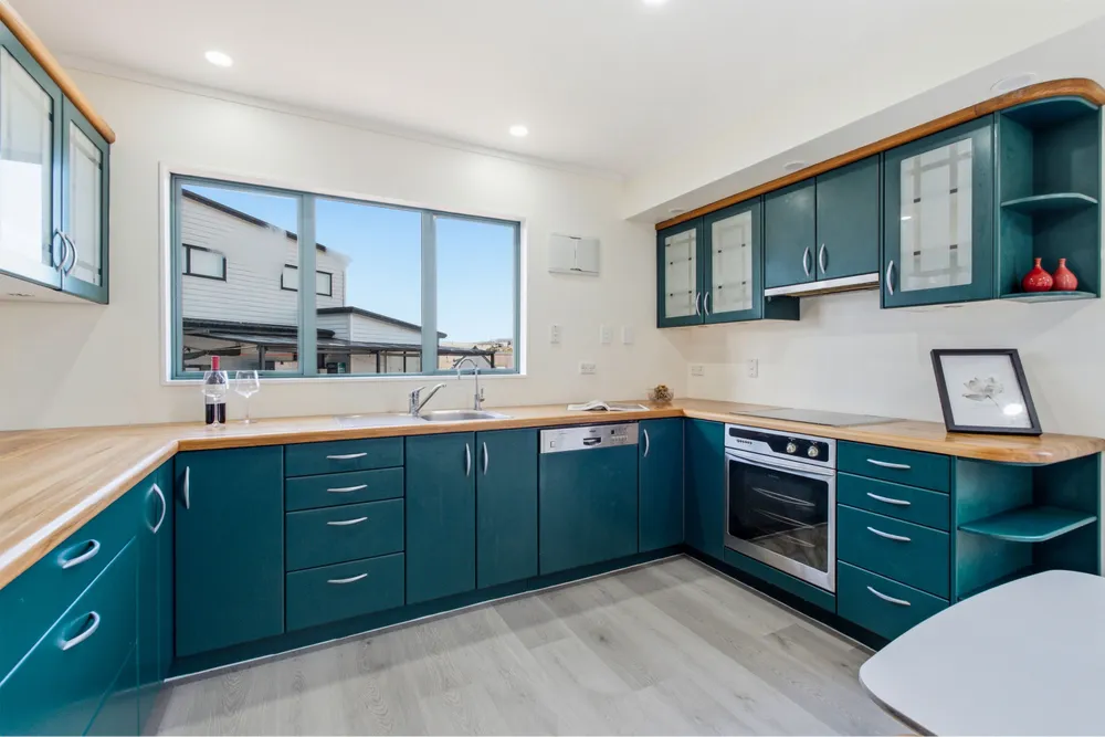 Photos of 512 Glenfield Road