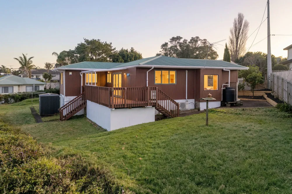 Photos of 512 Glenfield Road