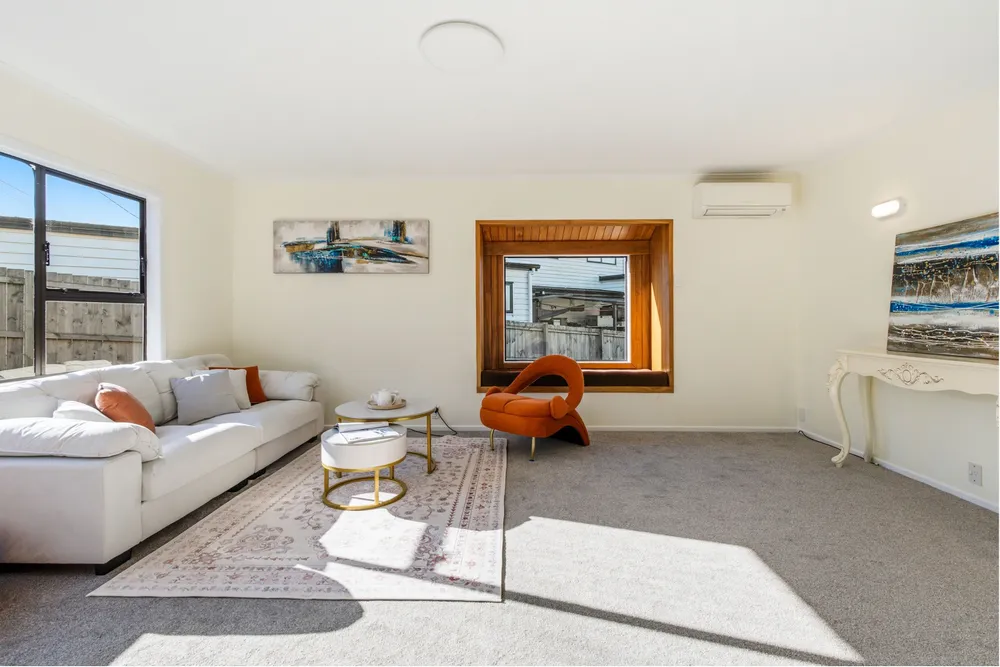Photos of 512 Glenfield Road