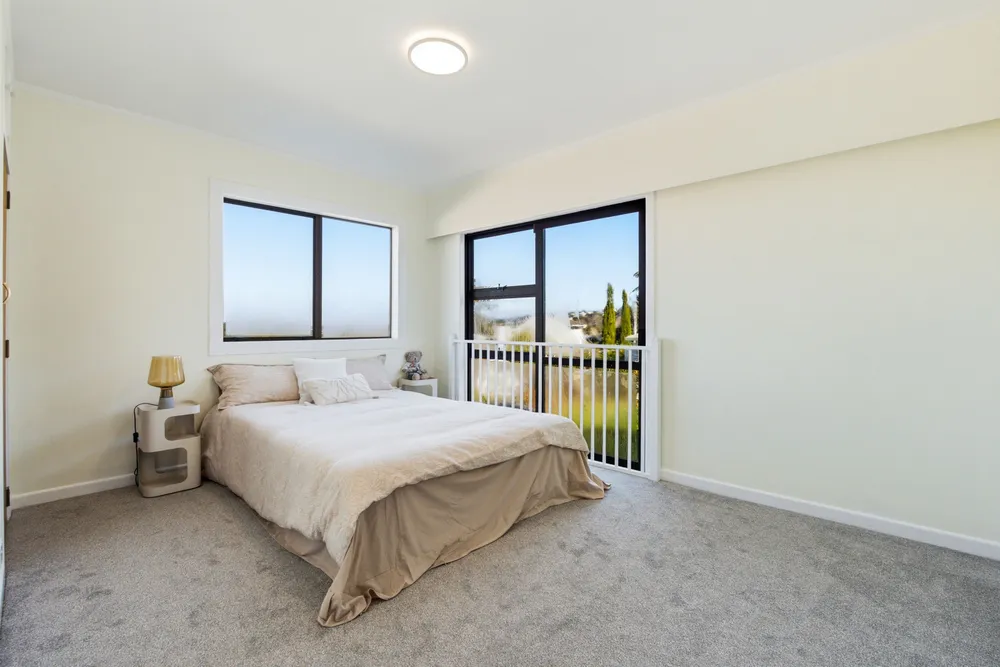 Photos of 512 Glenfield Road