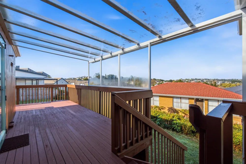 Photos of 512 Glenfield Road