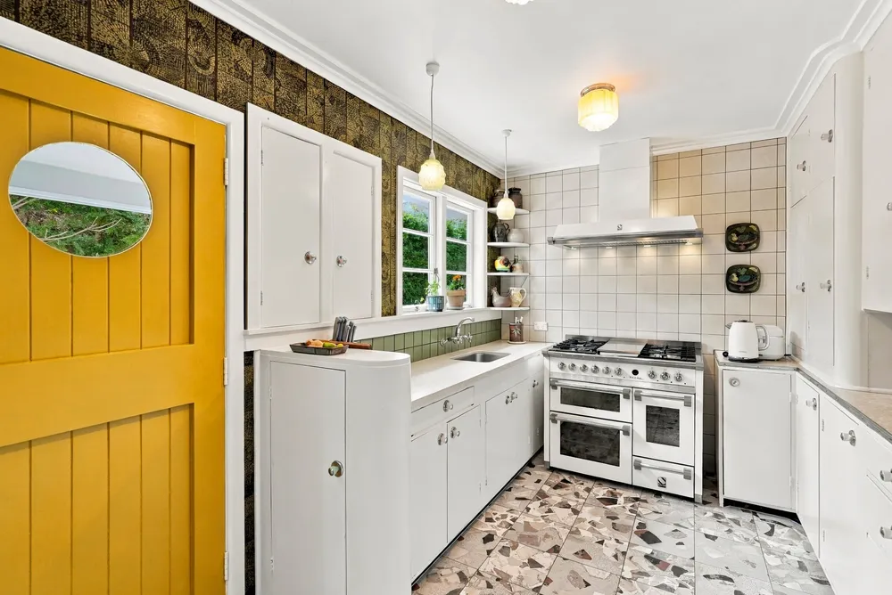 Photos of 15 Carlisle Road