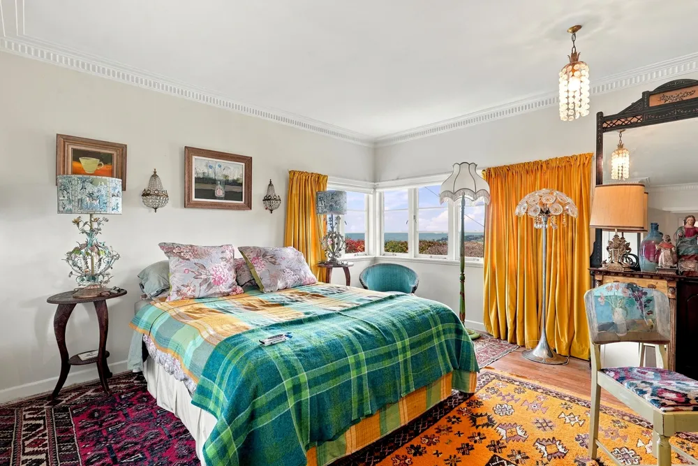 Photos of 15 Carlisle Road