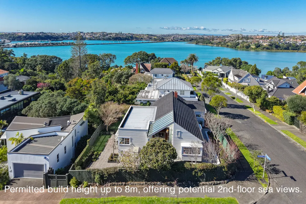 Photos of 8 Waitoa Street