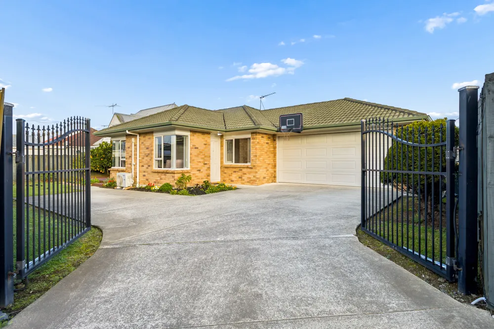 Photos of 56A Huia Road