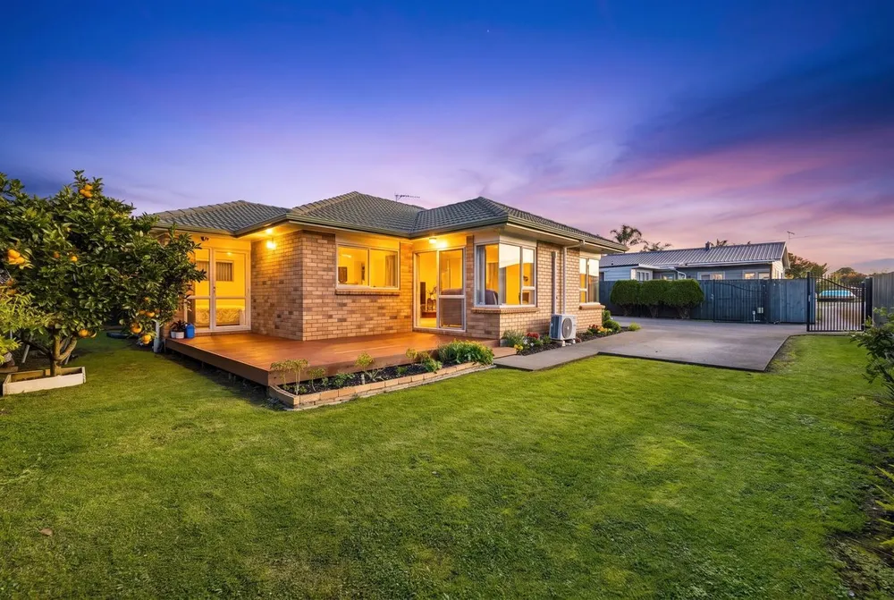 Photos of 56A Huia Road
