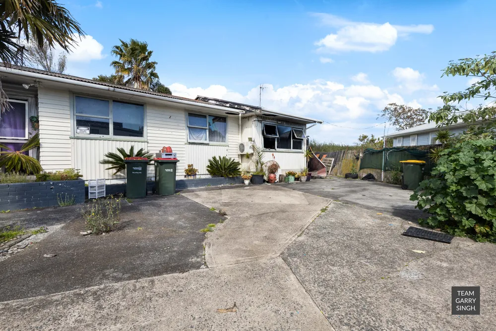 Photos of 16 Jupiter Street