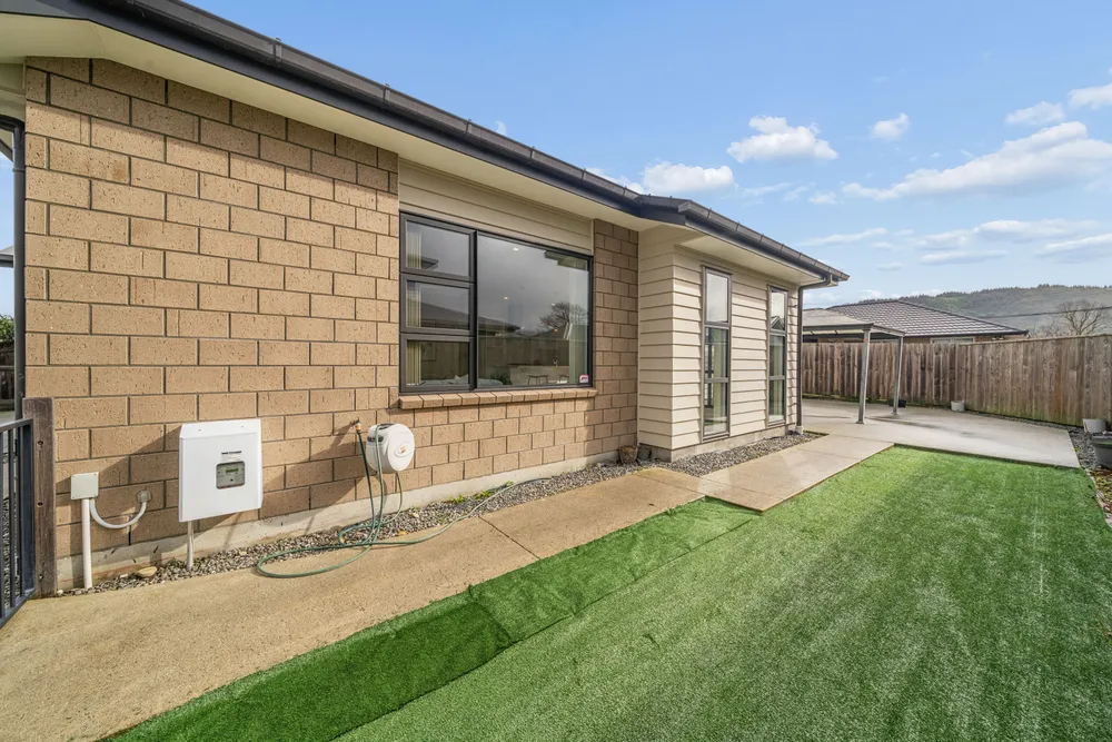Photos of 10 Poulson Grove