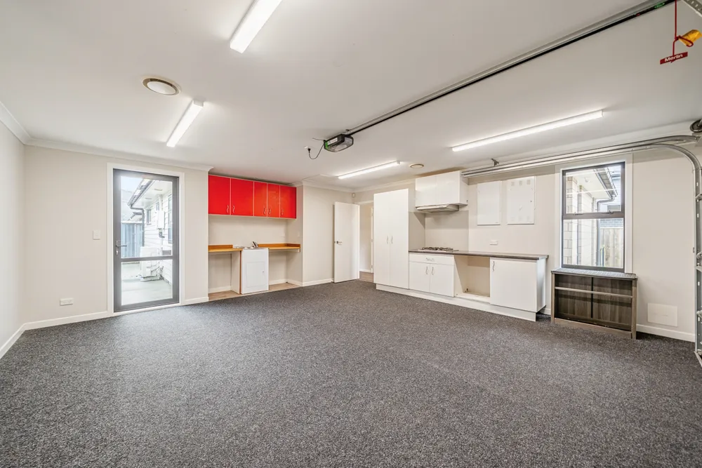 Photos of 10 Poulson Grove