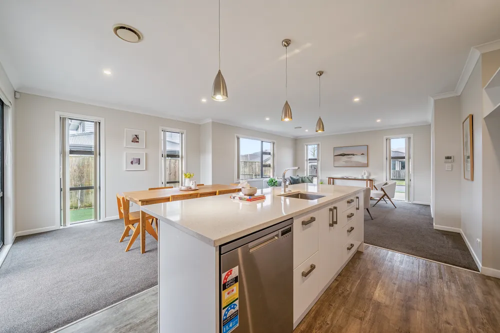 Photos of 10 Poulson Grove