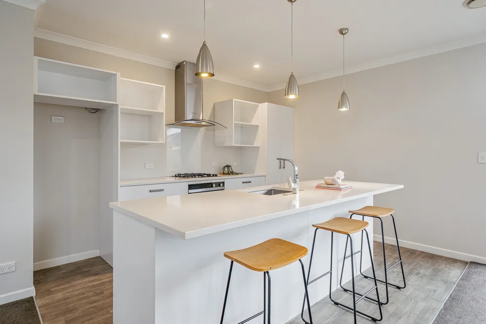 Photos of 10 Poulson Grove