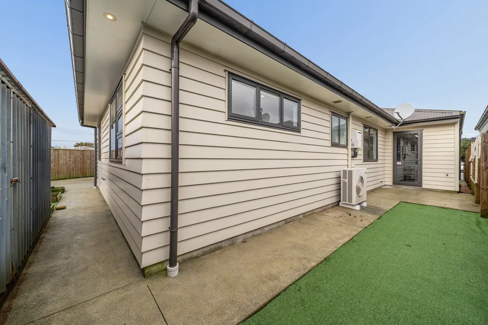 Photos of 10 Poulson Grove