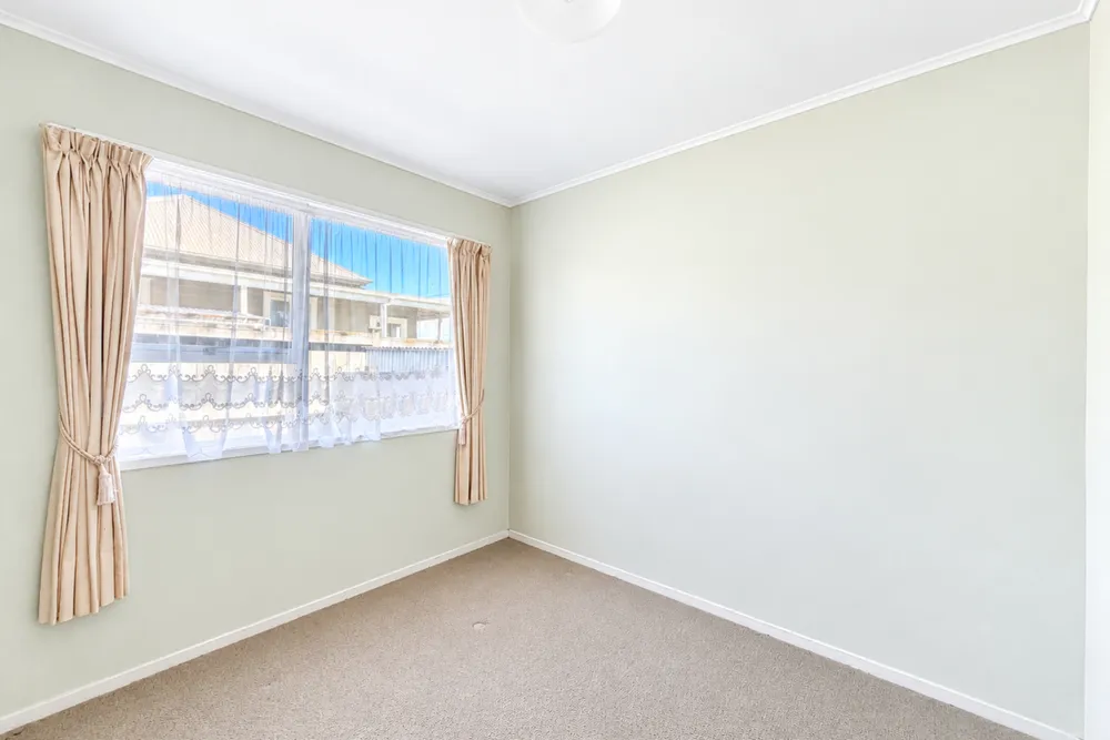 Photos of 2/43 McIntyre Road