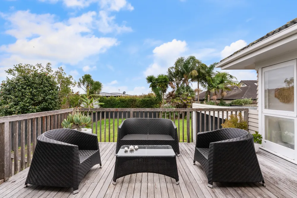 Photos of 22 Whitehaven Road