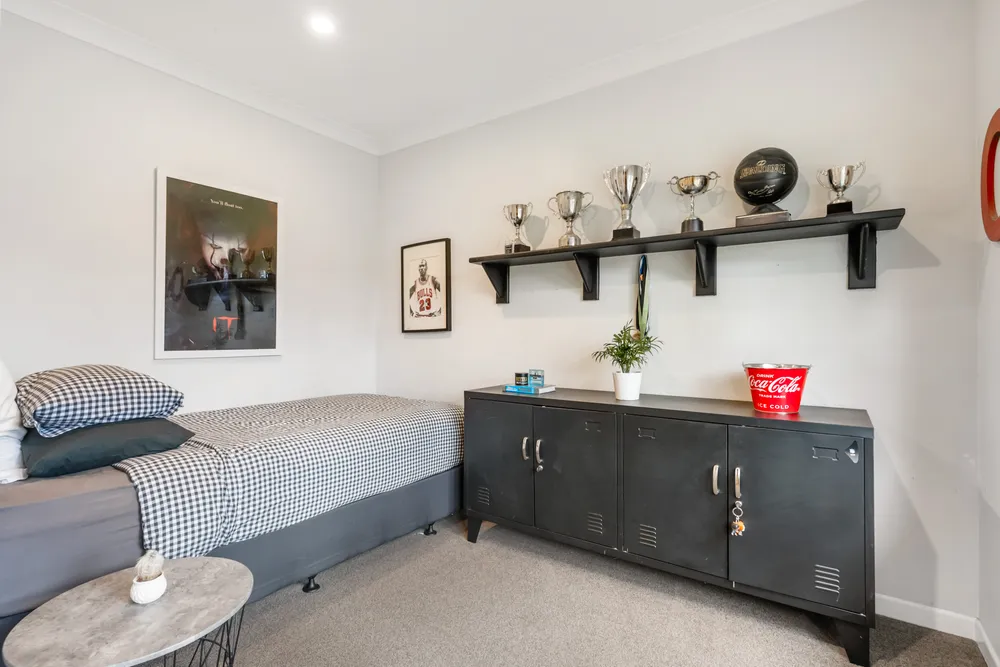 Photos of 22 Whitehaven Road