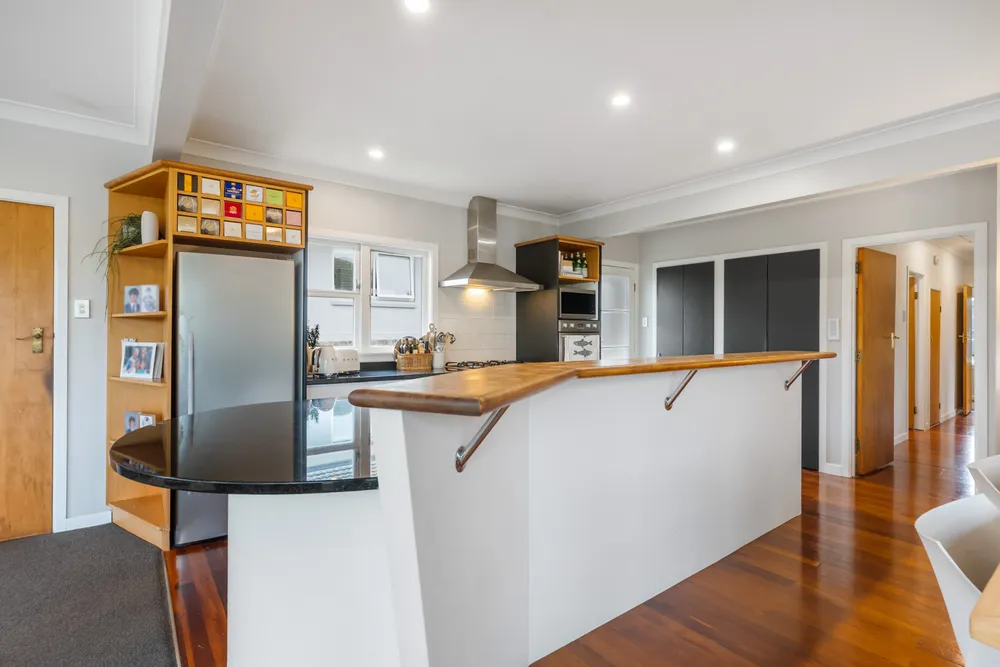 Photos of 22 Whitehaven Road
