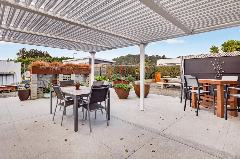 Photos of 157E Kaiate Falls Road
