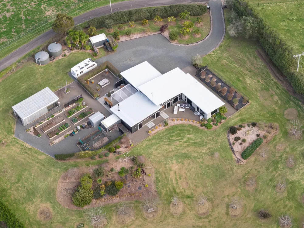 Photos of 157E Kaiate Falls Road