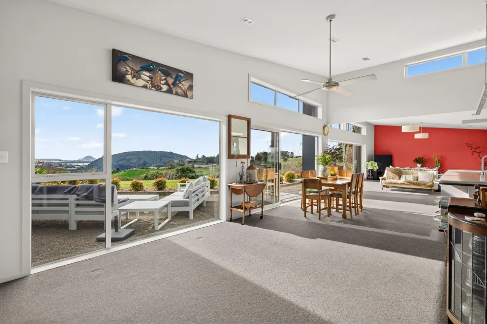 Photos of 157E Kaiate Falls Road
