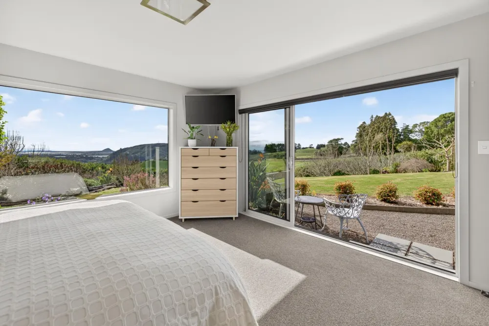 Photos of 157E Kaiate Falls Road